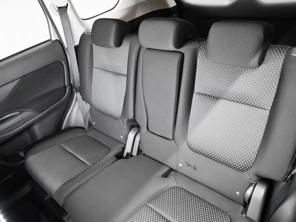 Mitsubishi Outlander III Рестайлинг 2 с пробегом 2018 года, цена 1 895 000 рублей, 156892 км, внедорожник, Автокод Объявления
