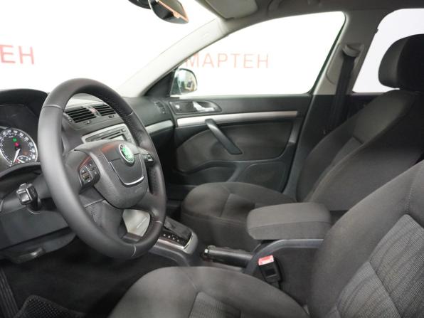 Skoda Octavia II (A5) Рестайлинг с пробегом 2011 года, цена 729 000 рублей, 214316 км, лифтбек, Автокод Объявления