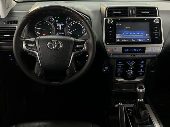 Toyota Land Cruiser Prado 150 Series Рестайлинг 2 с пробегом 2018 года, цена 4 750 000 рублей, 89426 км, внедорожник, Автокод Объявления