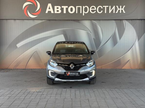 Renault Kaptur I Рестайлинг с пробегом 2022 года, цена 1 660 000 рублей, 32786 км, внедорожник, Автокод Объявления