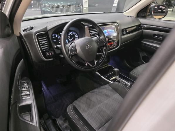 Mitsubishi Outlander III Рестайлинг 3 с пробегом 2019 года, цена 2 301 000 рублей, 71152 км, внедорожник, Автокод Объявления