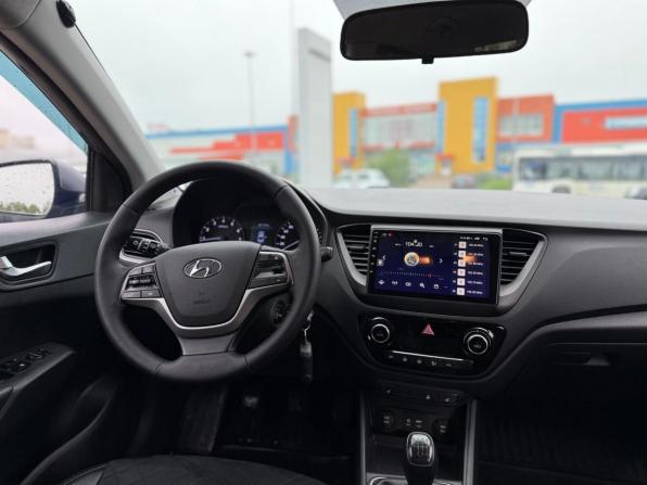 Hyundai Solaris II с пробегом 2017 года, цена 1 300 000 рублей, 105965 км, седан, Автокод Объявления