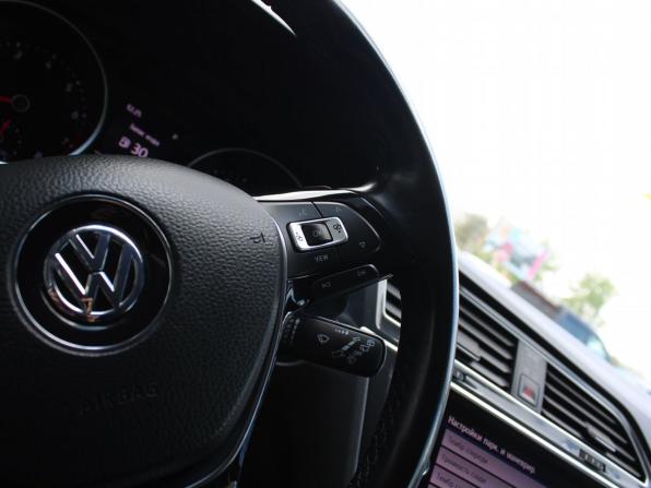 Volkswagen Tiguan II с пробегом 2019 года, цена 2 759 000 рублей, 66358 км, внедорожник, Автокод Объявления