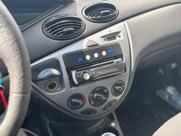 Ford Focus I Рестайлинг с пробегом 2005 года, цена 149 000 рублей, 280000 км, седан, Автокод Объявления