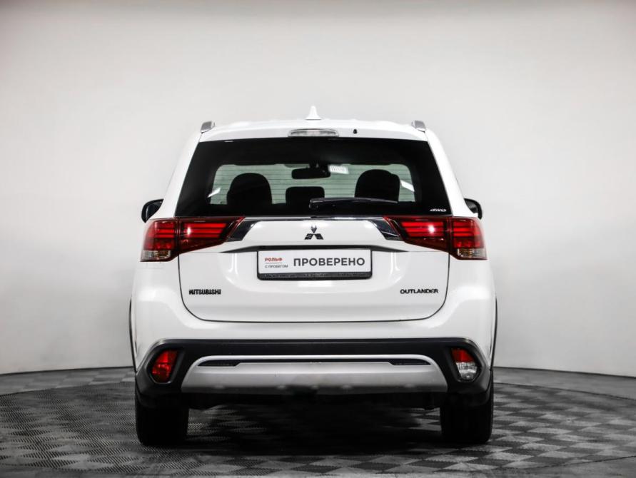 Mitsubishi Outlander III Рестайлинг 3 Санкт-Петербург  - изображение 7