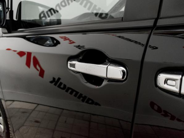 Toyota Noah III (R80) Рестайлинг с пробегом 2019 года, цена 2 469 000 рублей, 170597 км, минивэн, Автокод Объявления