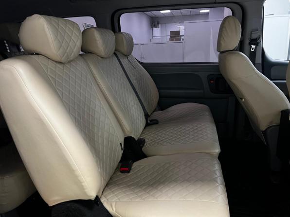 Hyundai H-1 II Рестайлинг 2 с пробегом 2018 года, цена 2 550 000 рублей, 175000 км, минивэн, Автокод Объявления