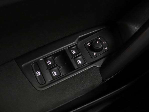 Volkswagen Tiguan II Рестайлинг с пробегом 2021 года, цена 3 599 000 рублей, 12243 км, внедорожник, Автокод Объявления