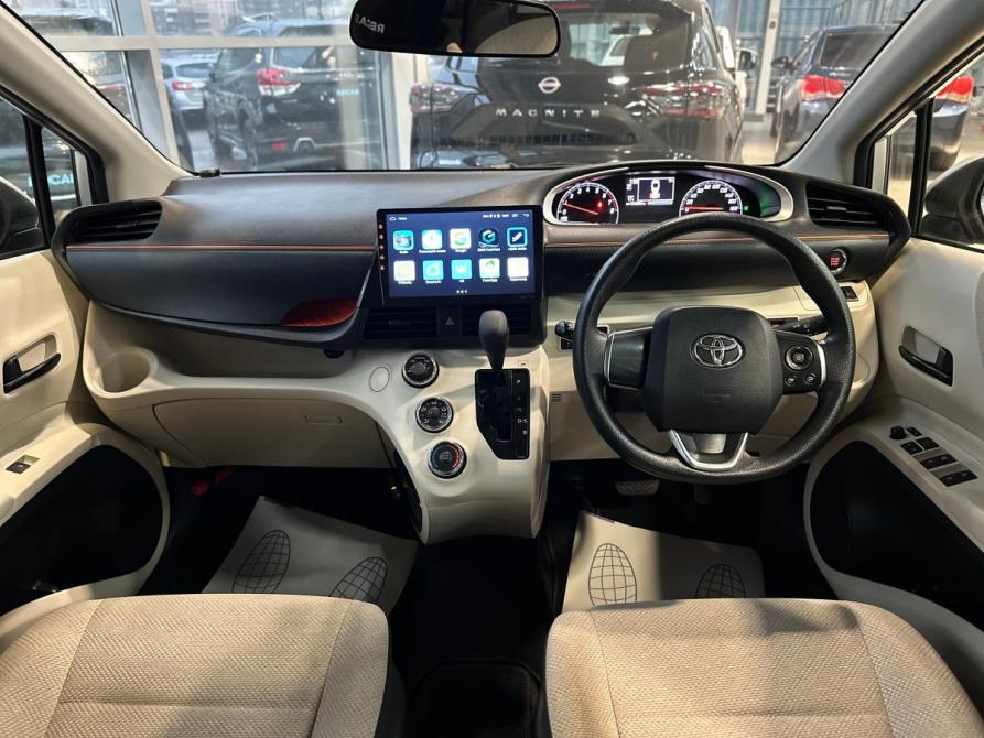 Toyota Sienta II Санкт-Петербург  - изображение 27