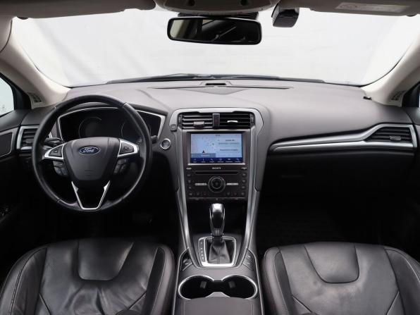Ford Mondeo V с пробегом 2018 года, цена 1 450 000 рублей, 180399 км, седан, Автокод Объявления