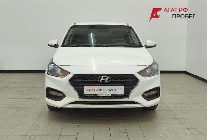 Hyundai Solaris II с пробегом 2018 года, цена 779 000 рублей, 223710 км, седан, Автокод Объявления