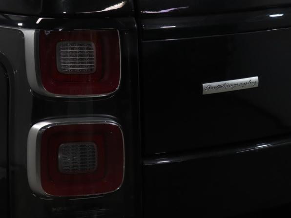 Land Rover Range Rover IV Рестайлинг с пробегом 2018 года, цена 6 699 900 рублей, 137454 км, внедорожник, Автокод Объявления