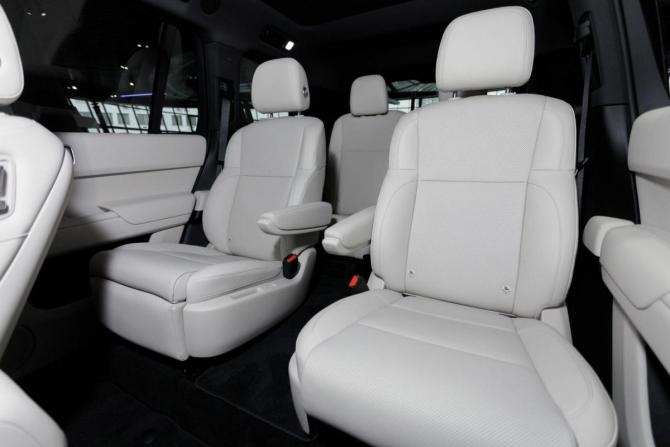 Новый Li Auto (Lixiang) L9 I Рестайлинг 2025 года, цена 11 990 000 рублей, внедорожник, Автокод Объявления
