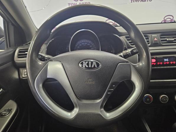 Kia Rio III Рестайлинг с пробегом 2015 года, цена 591 000 рублей, 210020 км, седан, Автокод Объявления