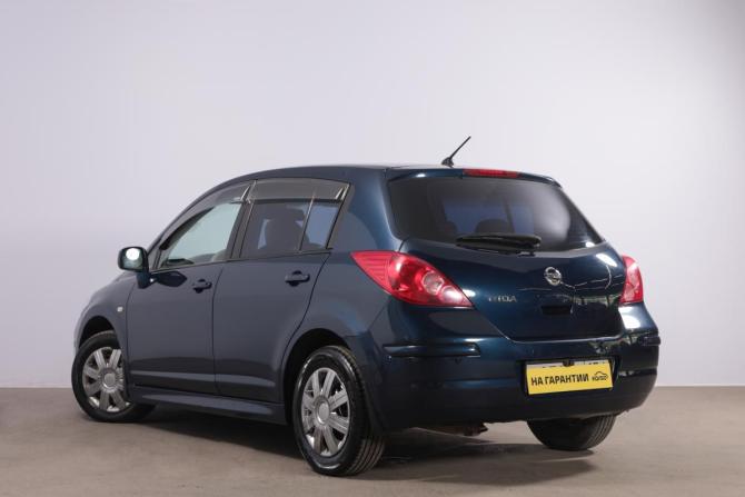 Nissan Tiida I с пробегом 2010 года, цена 699 000 рублей, 225000 км, седан, Автокод Объявления