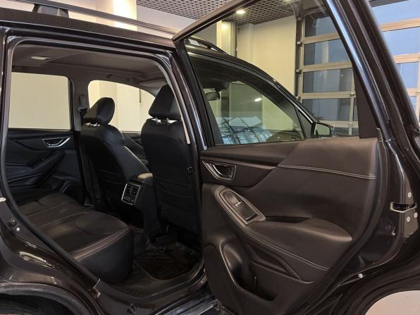 Subaru Forester V с пробегом 2018 года, цена 3 250 000 рублей, 101999 км, внедорожник, Автокод Объявления
