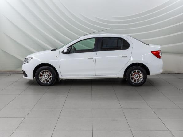 Renault Logan II с пробегом 2017 года, цена 888 000 рублей, 122365 км, седан, Автокод Объявления