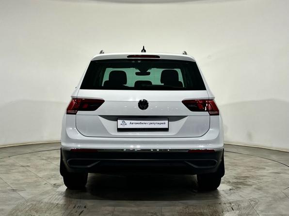 Volkswagen Tiguan II Рестайлинг с пробегом 2021 года, цена 2 550 000 рублей, 109125 км, внедорожник, Автокод Объявления