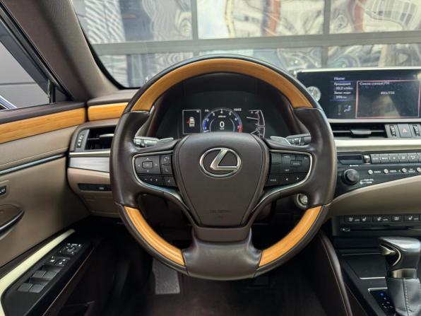 Lexus ES VII с пробегом 2018 года, цена 3 845 000 рублей, 20656 км, седан, Автокод Объявления
