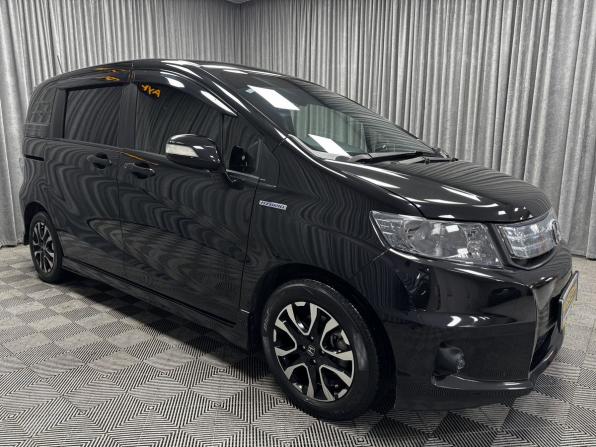 Honda Freed I Рестайлинг с пробегом 2012 года, цена 1 270 000 рублей, 207009 км, компактвэн, Автокод Объявления