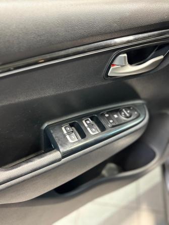 Kia Rio IV с пробегом 2018 года, цена 1 569 000 рублей, 98932 км, хэтчбек, Автокод Объявления