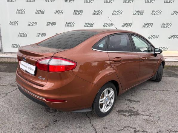 Ford Fiesta Mk6 Рестайлинг с пробегом 2015 года, цена 750 000 рублей, 137700 км, седан, Автокод Объявления