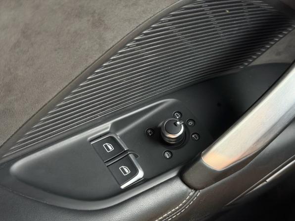 Audi TT III (8S) с пробегом 2015 года, цена 2 999 000 рублей, 71823 км, купе, Автокод Объявления