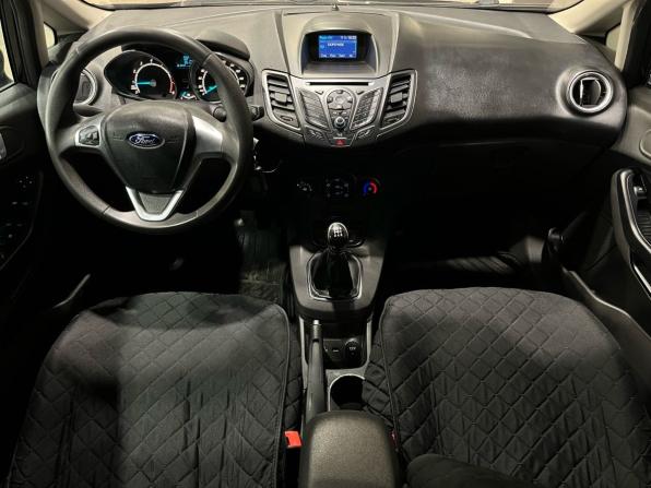 Ford Fiesta Mk6 Рестайлинг с пробегом 2015 года, цена 625 000 рублей, 120072 км, седан, Автокод Объявления