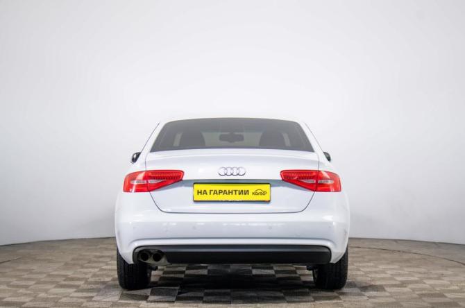Audi A4 IV (B8) Рестайлинг с пробегом 2012 года, цена 1 199 000 рублей, 254000 км, седан, Автокод Объявления