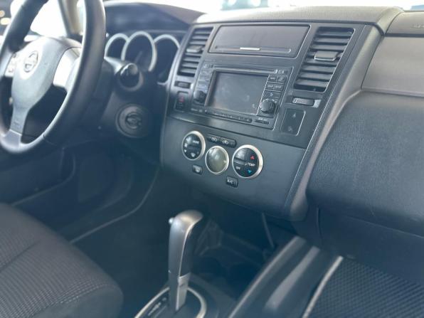 Nissan Tiida I Рестайлинг с пробегом 2013 года, цена 749 000 рублей, 180000 км, хэтчбек, Автокод Объявления