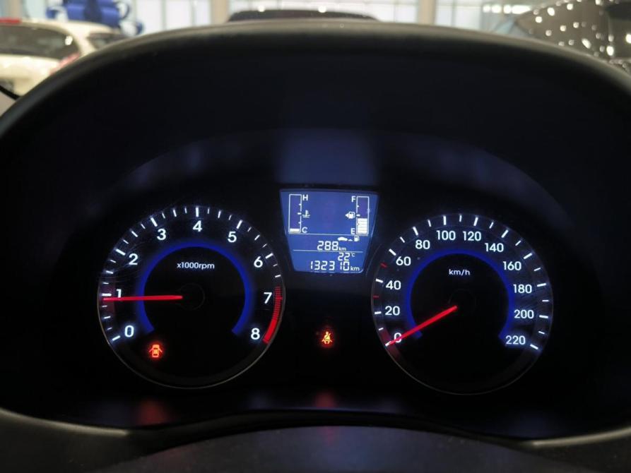 Hyundai Solaris I Рестайлинг Казань  - изображение 16