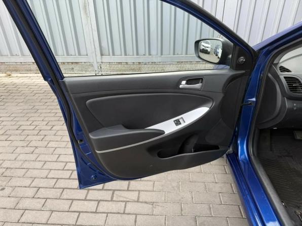 Hyundai Solaris I с пробегом 2013 года, цена 785 000 рублей, 169500 км, хэтчбек, Автокод Объявления