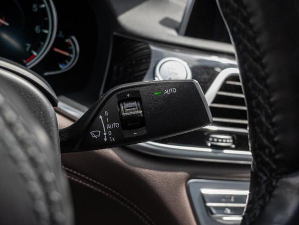 BMW 7 серии VI (G11/G12) с пробегом 2018 года, цена 4 320 000 рублей, 97857 км, седан, Автокод Объявления
