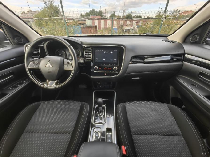 Mitsubishi Outlander III Рестайлинг 3 Санкт-Петербург  - изображение 12