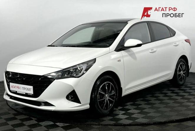 Hyundai Solaris II Рестайлинг с пробегом 2022 года, цена 1 745 000 рублей, 31816 км, седан, Автокод Объявления