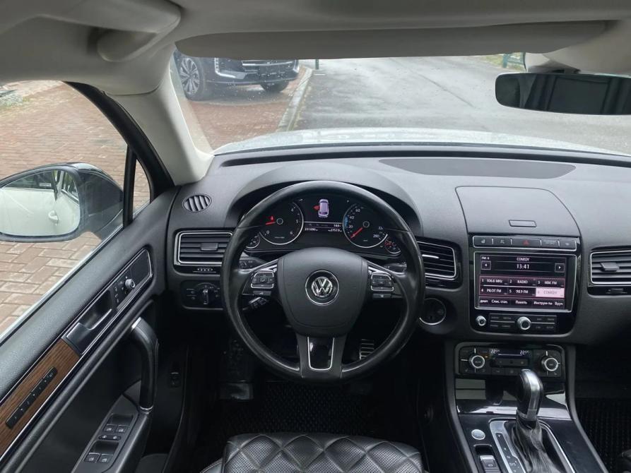 Volkswagen Touareg II Рестайлинг Екатеринбург  - изображение 22