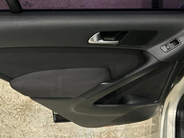 Volkswagen Tiguan I Рестайлинг с пробегом 2013 года, цена 999 000 рублей, 199266 км, внедорожник, Автокод Объявления