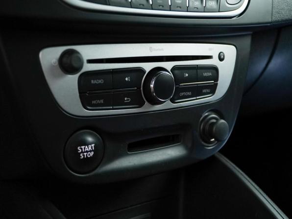 Renault Fluence I Рестайлинг с пробегом 2013 года, цена 999 999 рублей, 111987 км, седан, Автокод Объявления