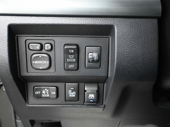 Toyota Tundra II Рестайлинг с пробегом 2017 года, цена 5 999 900 рублей, 165111 км, пикап, Автокод Объявления
