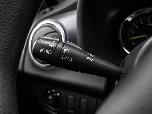 Renault Sandero II с пробегом 2015 года, цена 889 000 рублей, 24455 км, хэтчбек, Автокод Объявления