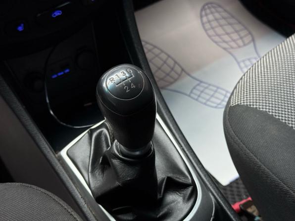 Hyundai Solaris I с пробегом 2012 года, цена 639 000 рублей, 214211 км, седан, Автокод Объявления