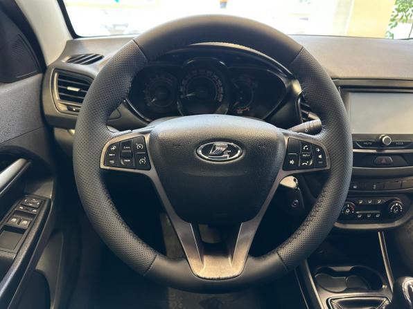 Lada (ВАЗ) Vesta I с пробегом 2018 года, цена 910 000 рублей, 95648 км, седан, Автокод Объявления