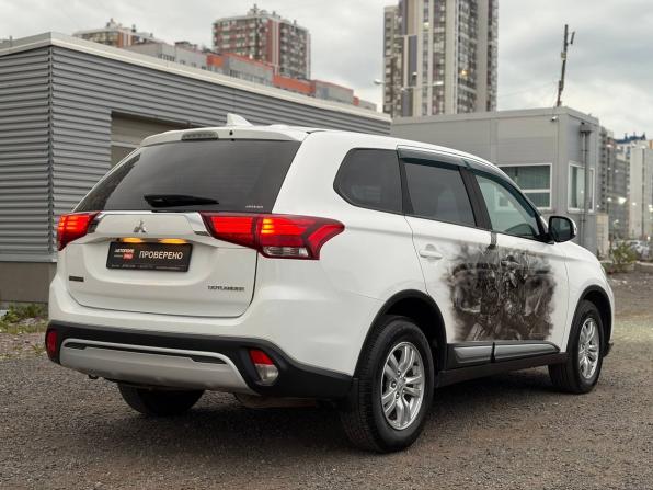 Mitsubishi Outlander III Рестайлинг 3 с пробегом 2019 года, цена 1 985 000 рублей, 89000 км, внедорожник, Автокод Объявления
