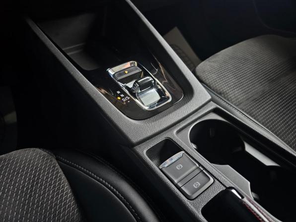 Skoda Octavia IV (A8) с пробегом 2021 года, цена 2 330 000 рублей, 63000 км, лифтбек, Автокод Объявления