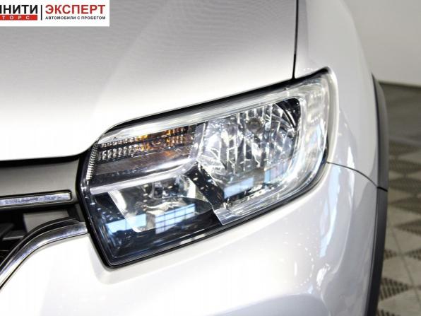 Renault Sandero II Рестайлинг с пробегом 2019 года, цена 1 567 000 рублей, 76112 км, хэтчбек, Автокод Объявления