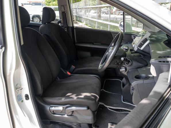 Honda Freed I Рестайлинг с пробегом 2013 года, цена 1 235 000 рублей, 82226 км, компактвэн, Автокод Объявления