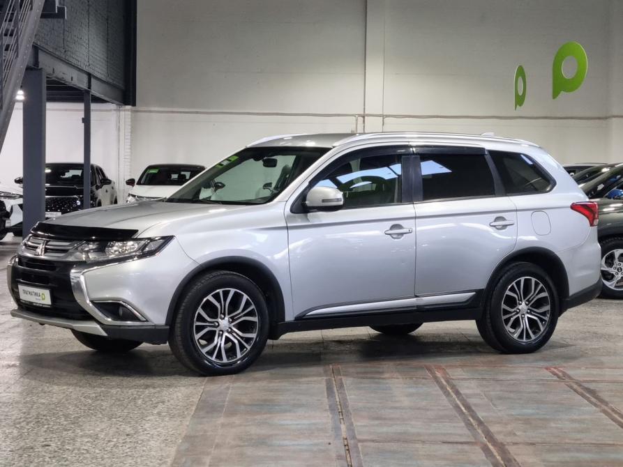 Mitsubishi Outlander III Рестайлинг 2 Санкт-Петербург  - изображение 1