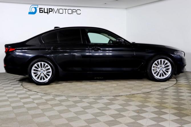 BMW 5 серии VII (G30/G31/G38) с пробегом 2018 года, цена 3 439 990 рублей, 195253 км, седан, Автокод Объявления