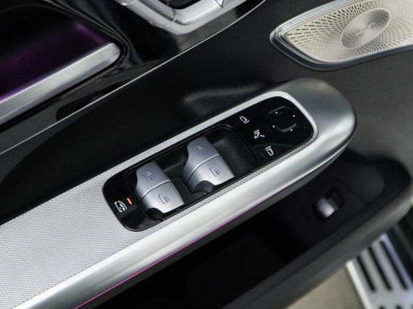 Mercedes-Benz EQE SUV с пробегом 2023 года, цена 7 649 056 рублей, 22990 км, внедорожник, Автокод Объявления