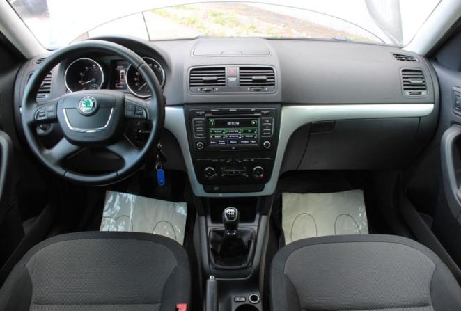 Skoda Yeti I Рестайлинг с пробегом 2013 года, цена 810 000 рублей, 235389 км, внедорожник, Автокод Объявления